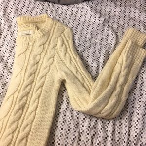 Abercrombie & Fitch sweater